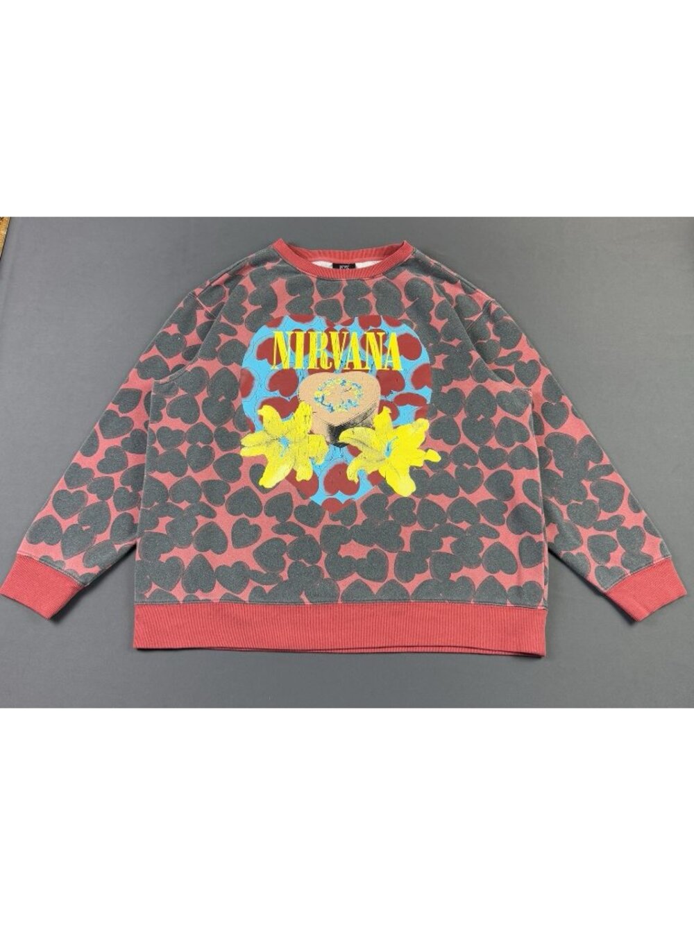 Nirvana Heart Shaped Box Crewneck Sweatshirt Band Music Art Concert Promo Medium